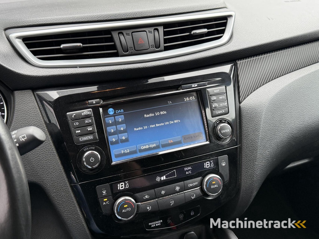 Nissan Qashqai 1.2 Acenta Camera Cruise Navi Led Pdc Aux 2018 Eerste Eigenaar