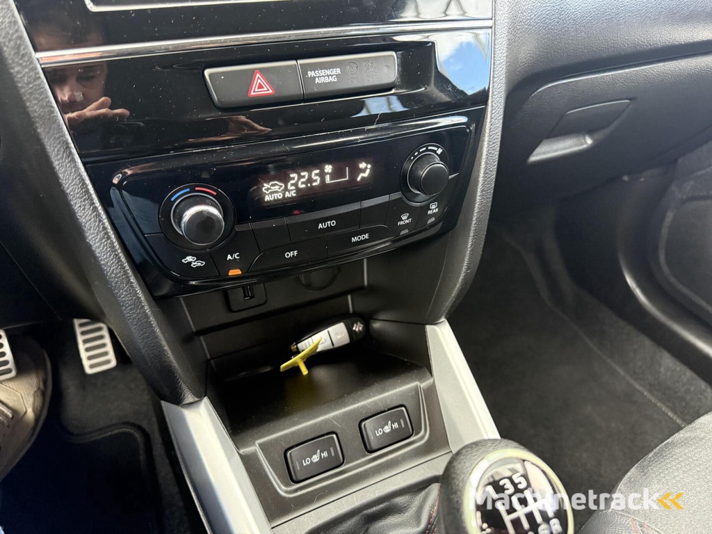 Suzuki Vitara 1.4 BOOSTERJET S Carplay Led cruise Camera 140 PK Eerste Eigenaar Vol Opties Uniek 85302 KM Gerden Perfecte Staat Historie Aanwezig