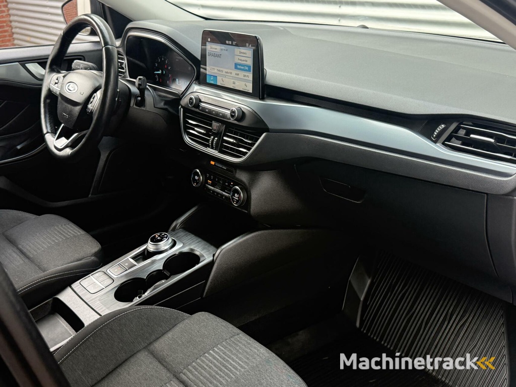 Ford Focus 1.5 EcoB ACTIVE 185 PK AUTOM CARPLAY CRUISE AIRCO 2019 VOL OPTIES 99638 KM GEREDEN EERSTE EIGENAAR NIEUWSTAAT