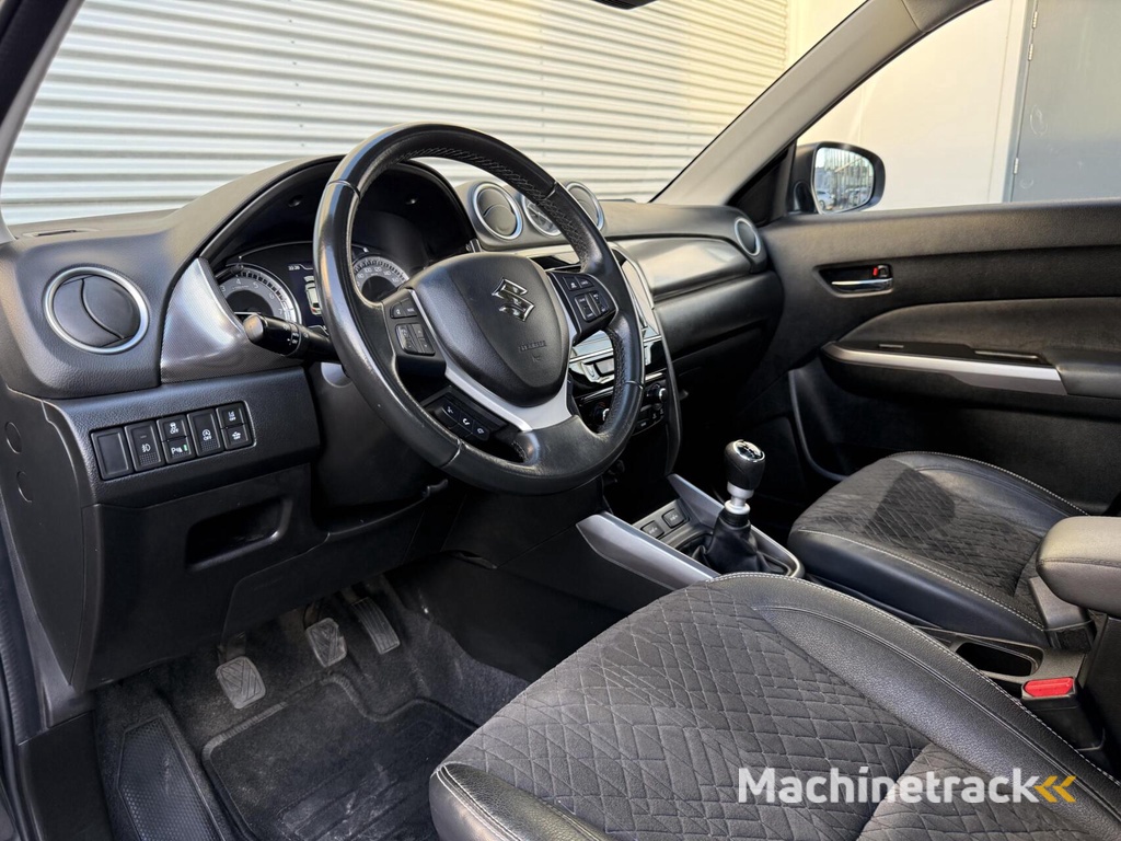Suzuki Vitara 1.4 Boosterjet Hybrid Led Cruise Panodak 2020 Camera Navi Carplay Vol Opties 91761 KM Eerste Eigenaar Facelift Model