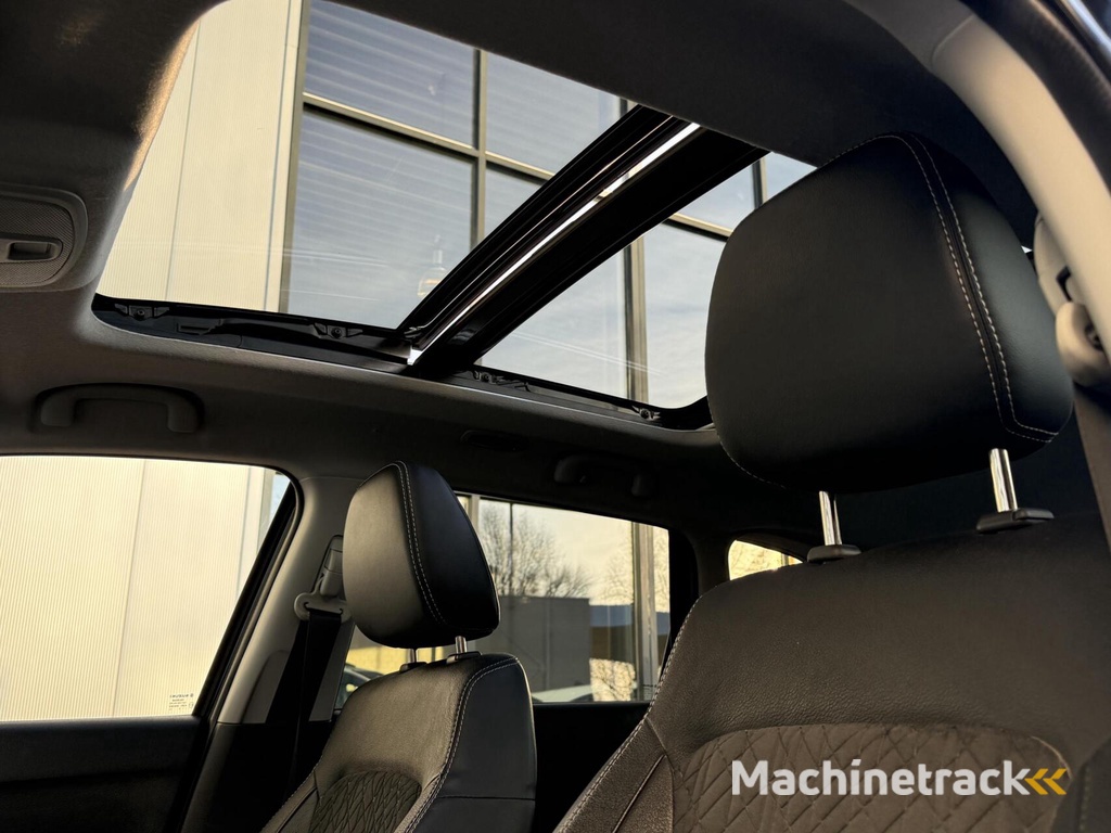 Suzuki Vitara 1.4 Boosterjet Hybrid Led Cruise Panodak 2020 Camera Navi Carplay Vol Opties 91761 KM Eerste Eigenaar Facelift Model