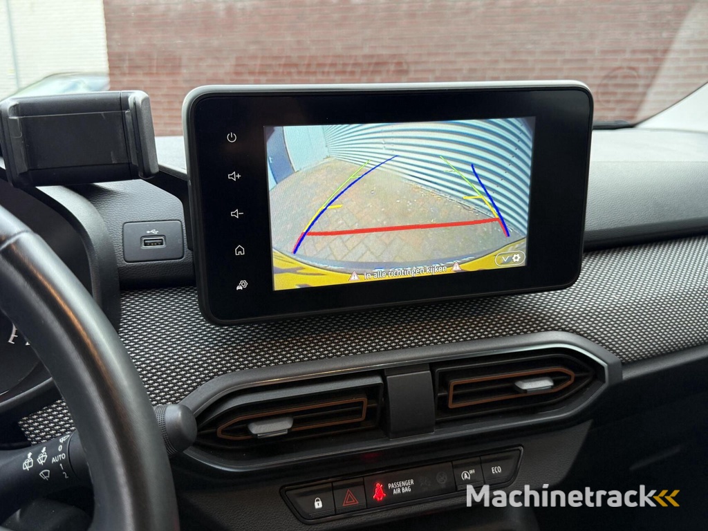 Dacia Sandero 1.0 TCe Carplay Cruise Led Camera Navi Pdc 2021 Eerste eigenaar Vol Opties 52490 KM Gereden