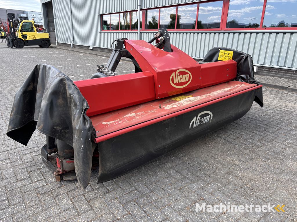Vicon Extra 332 XF Frontmaaier