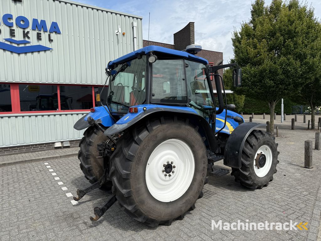 New Holland T5040 CAB + GPS