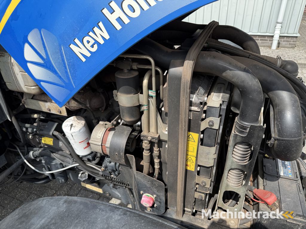 New Holland T5040 CAB + GPS
