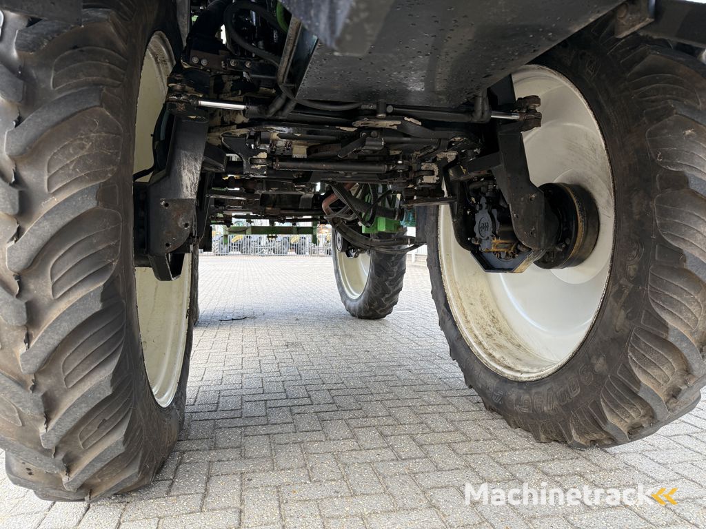 CHD Z2524 Zelfrijdende Veldspuit