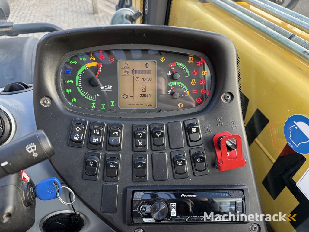 New Holland TH7.37 Plus Verreiker