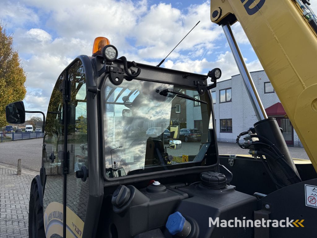 New Holland TH7.37 Plus Verreiker