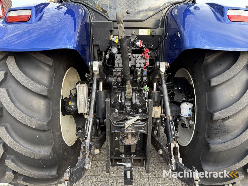 New Holland T7.270 AC 10 Years Blue Power Edition