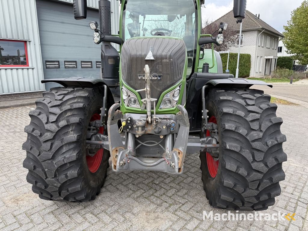 Fendt 724 Vario S4 Profiplus