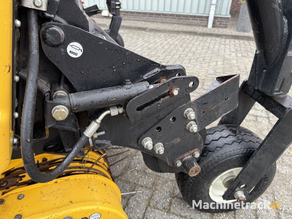 New Holland 300FPE Gras Pickup