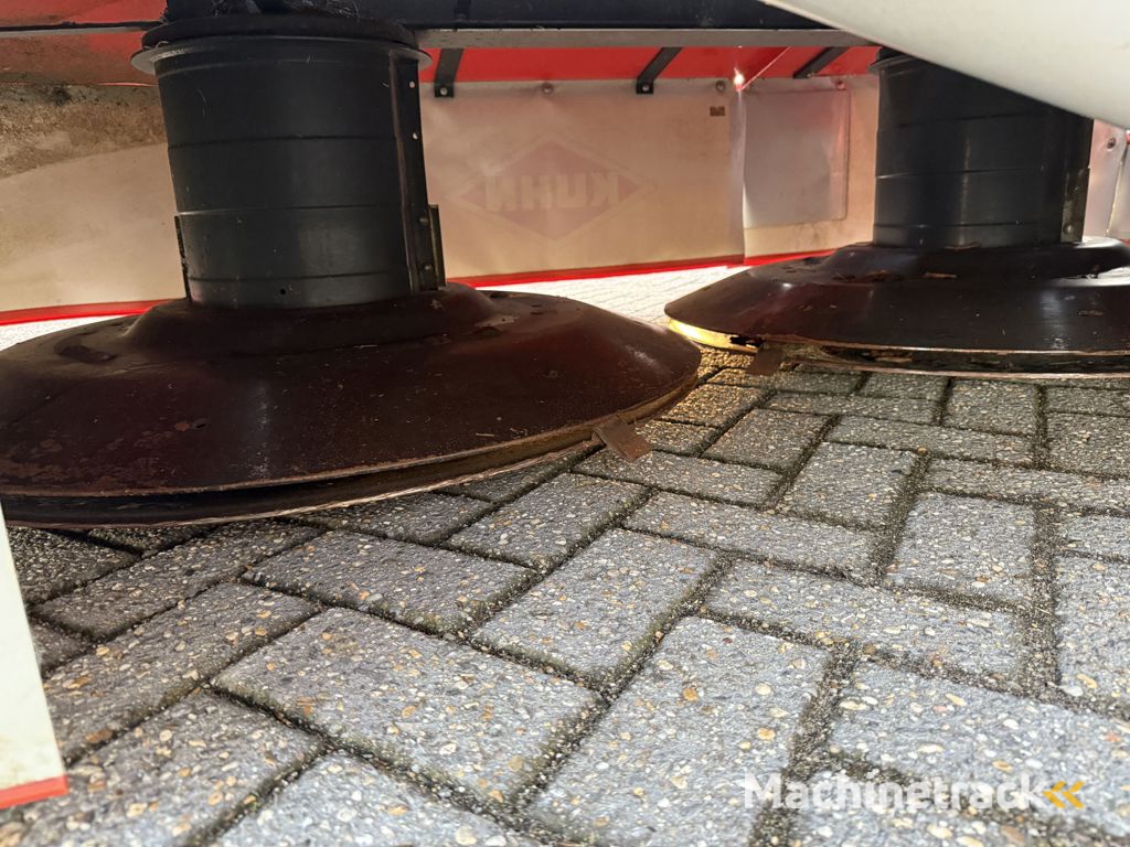 Kuhn PZ220 Trommelmaaier (Marge)