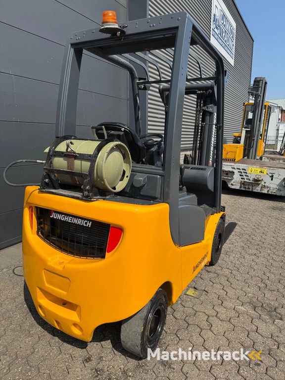 Jungheinrich Tfg320 2 ton LPG heftruck