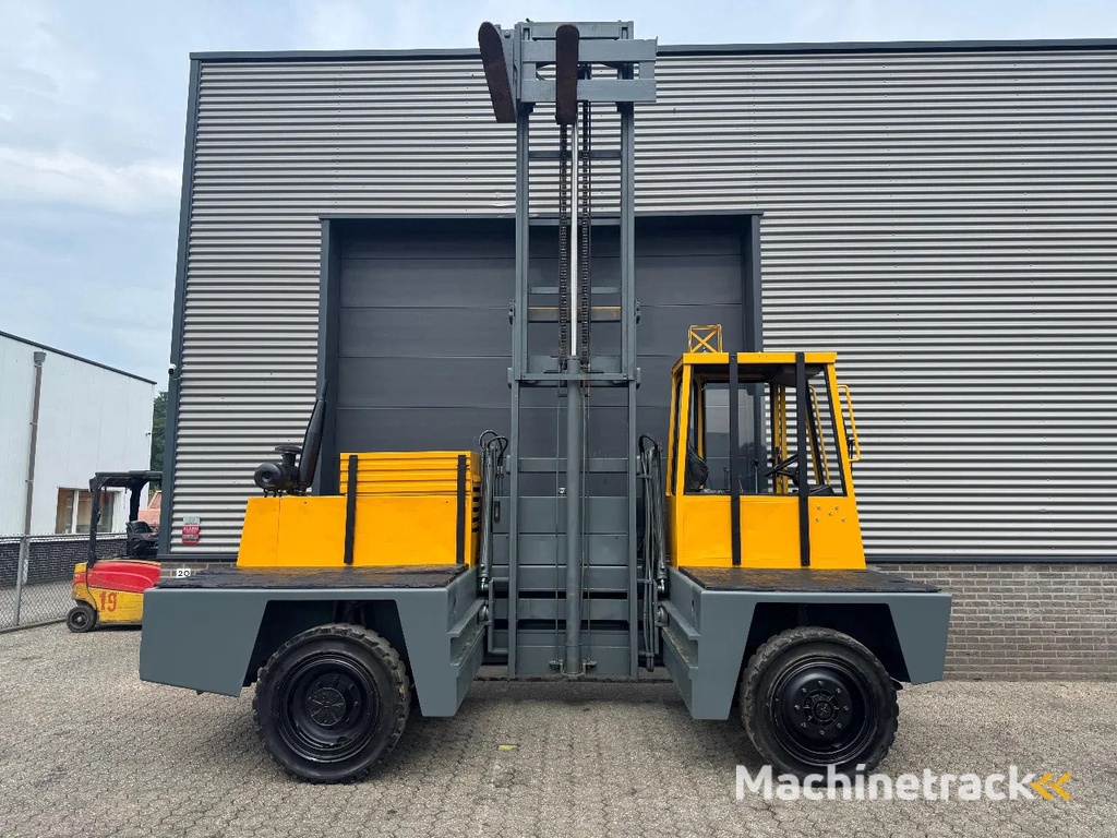 Baumann AS40/12/45 4 ton Diesel Zijlader