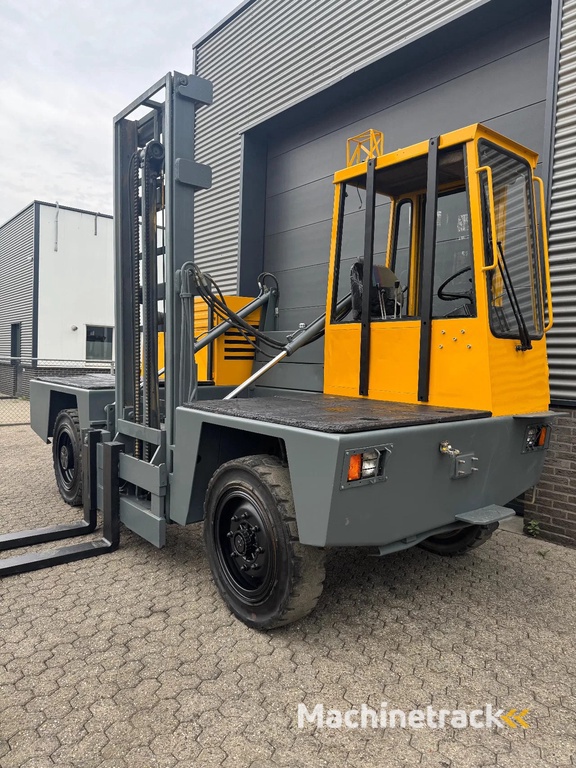 Baumann AS40/12/45 4 ton Diesel Zijlader