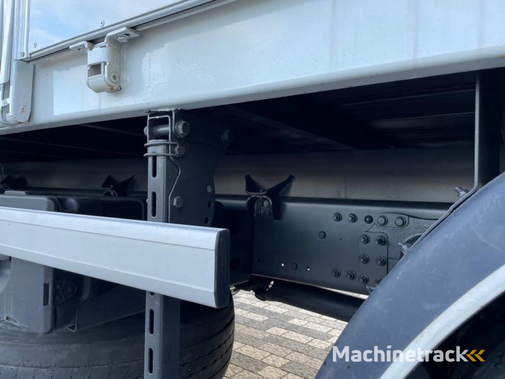 Renault Premium-Lander