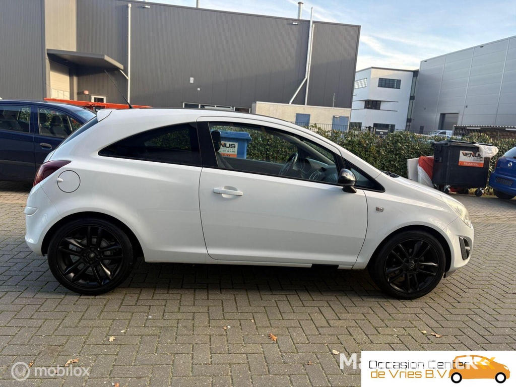 Opel Corsa 1.4-16V Color Edition AircoElektrPakketBluetooth