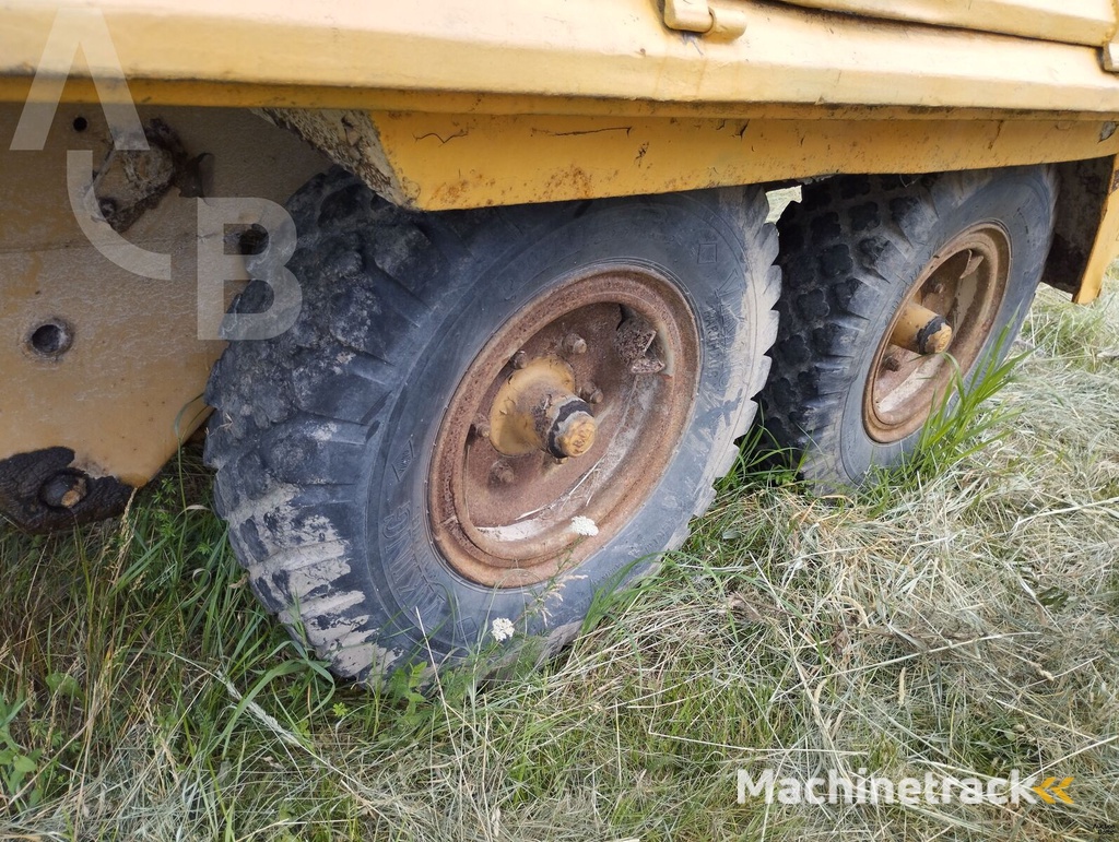 Moelven NM51 dump trailer