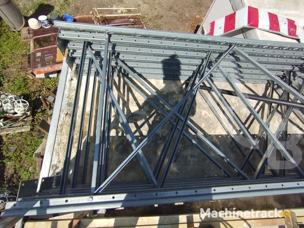 Pallet racks (Palečių lentynos) warehouse shelving