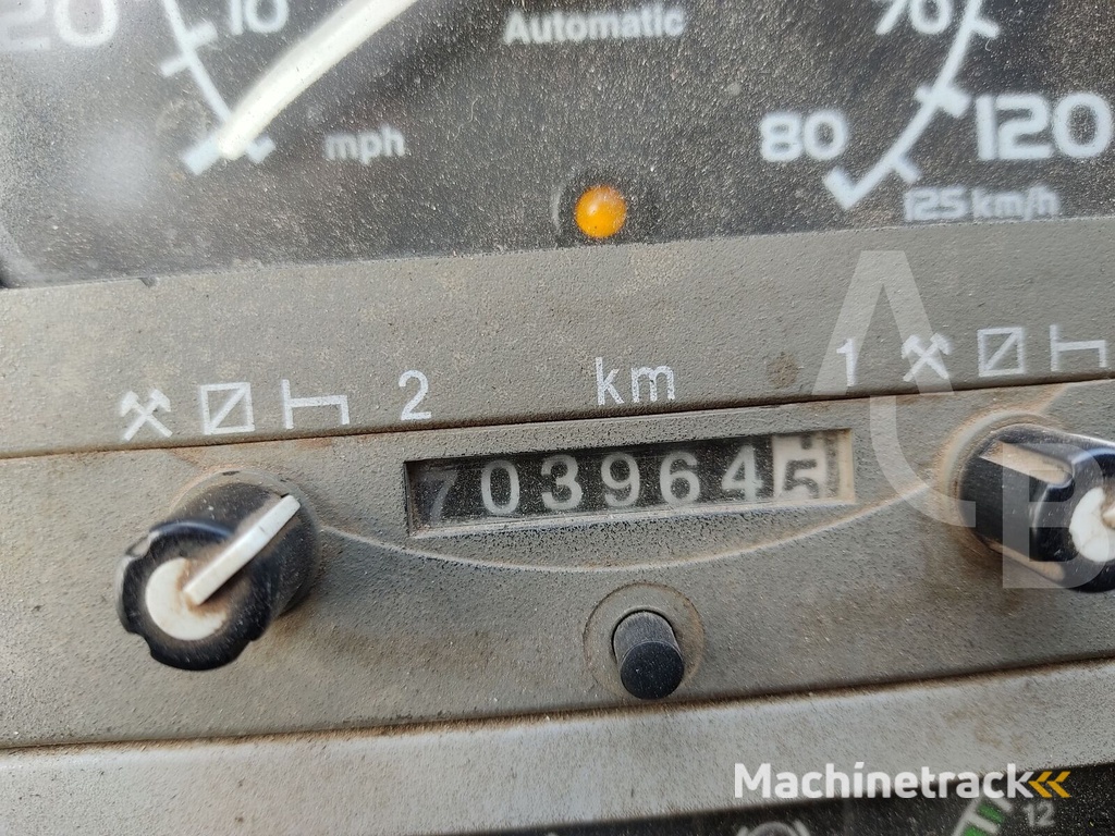 MAN 18.255 skip loader truck