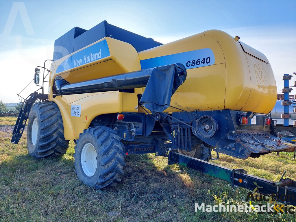 New Holland CS 640