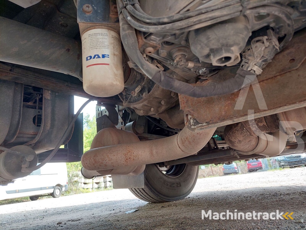 DAF FA75CF.310U curtainsider truck