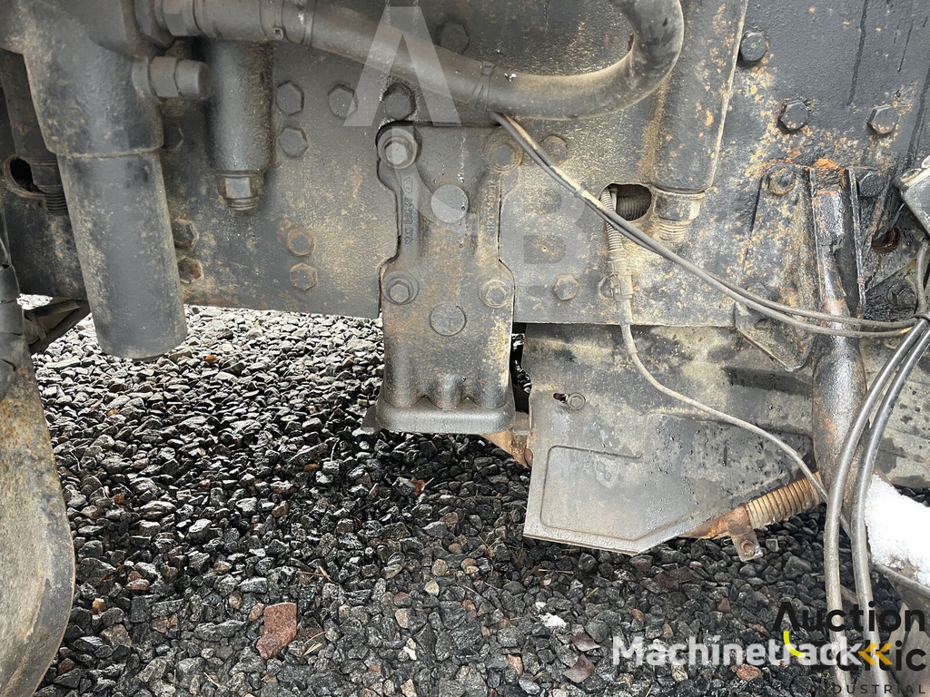 MAN 26.343 flatbed truck