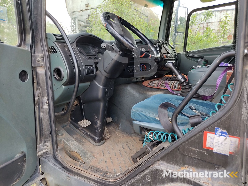 DAF FA CF75.310 platform truck