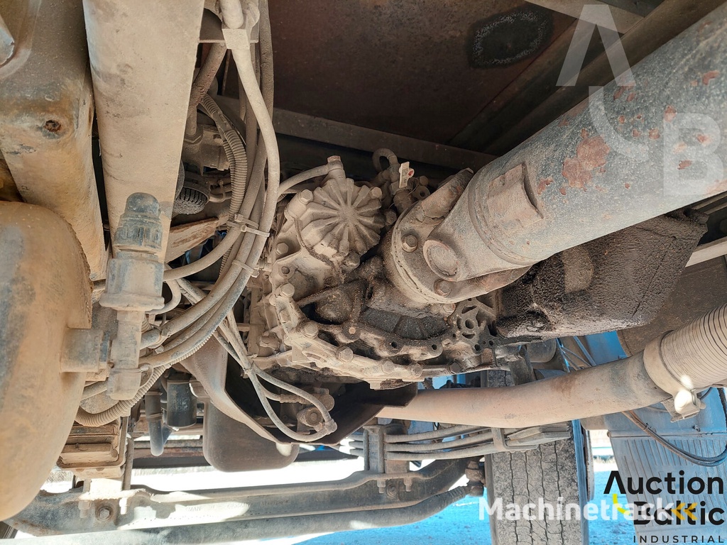 MAN 18.284 dump truck