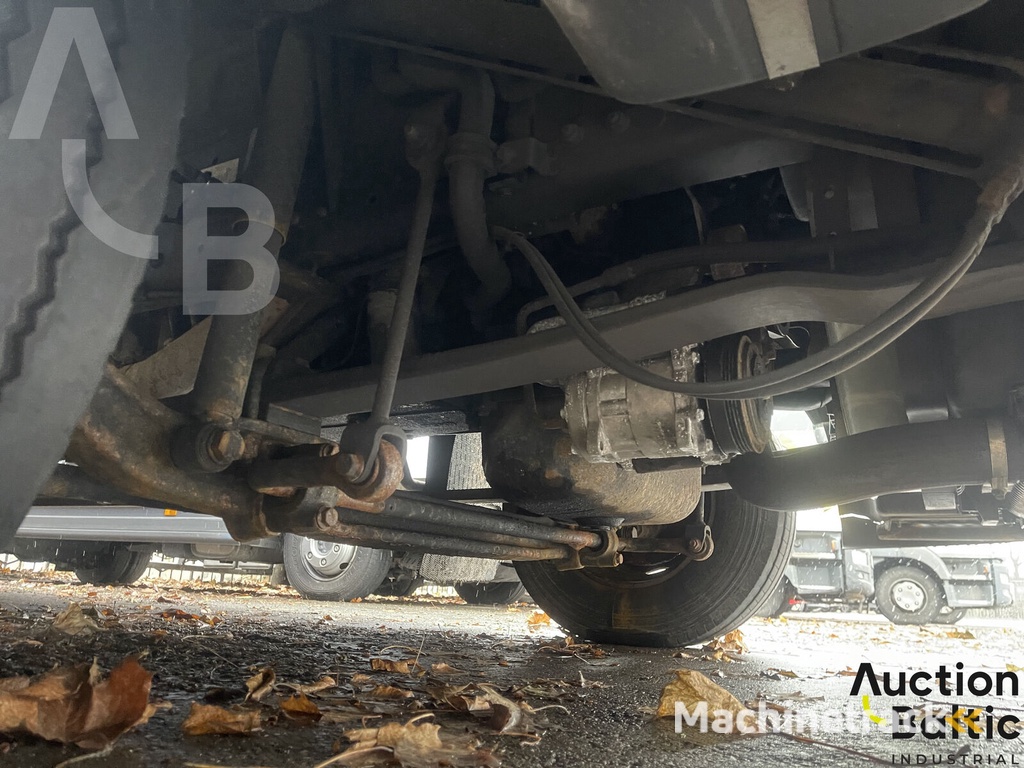 MAN TGL12.250BL tilt truck