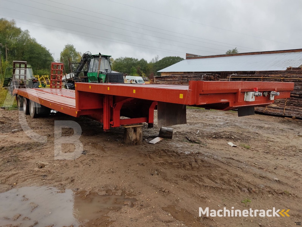 Overlander TRI36 low bed semi-trailer