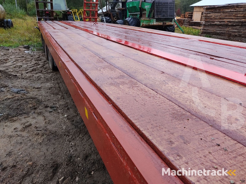 Overlander TRI36 low bed semi-trailer