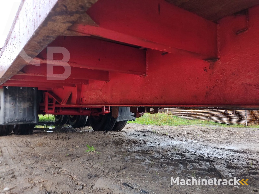 Overlander TRI36 low bed semi-trailer