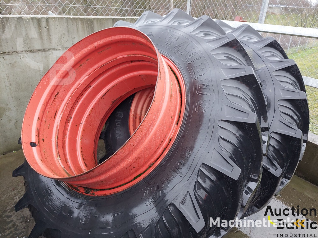 Fendt wheel duplicating kit (Fendt ratų dubliavimo komplektas)