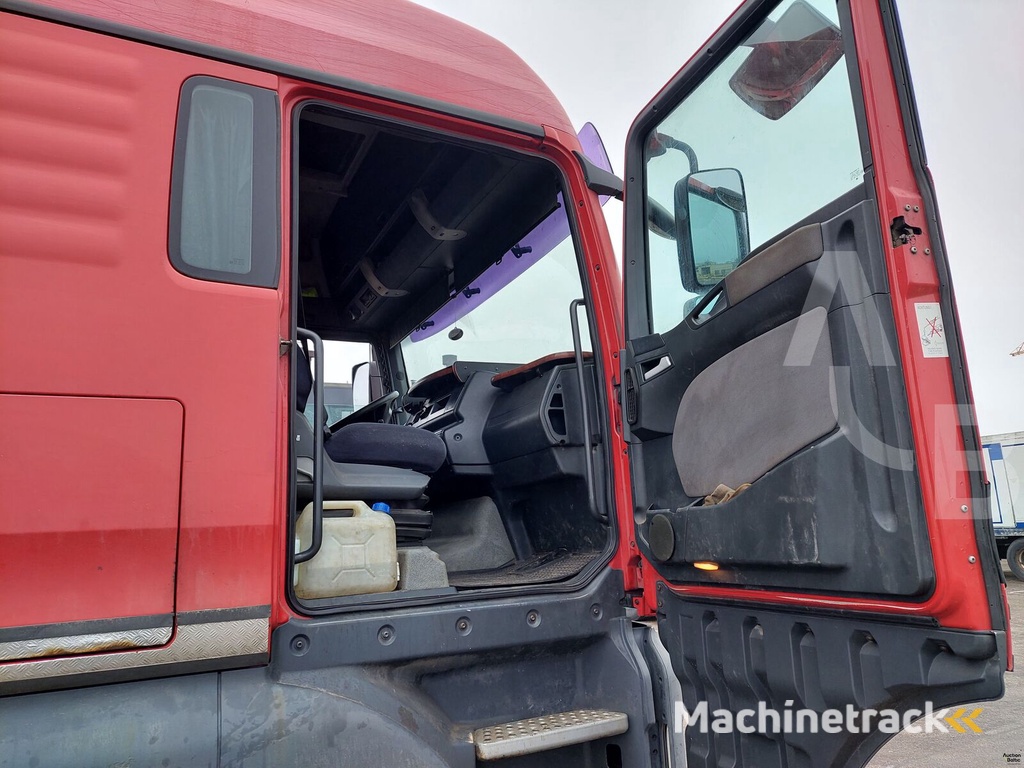 MAN TGA18.440 truck tractor