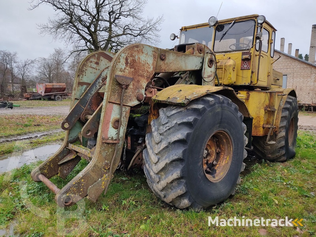 Kirovets K 701 wheel tractor