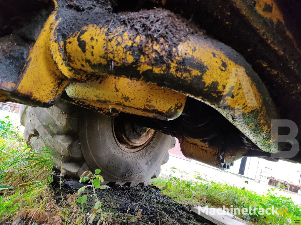Kirovets K 701 wheel tractor