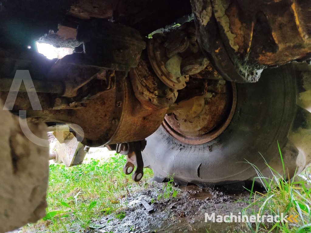 Kirovets K 701 wheel tractor