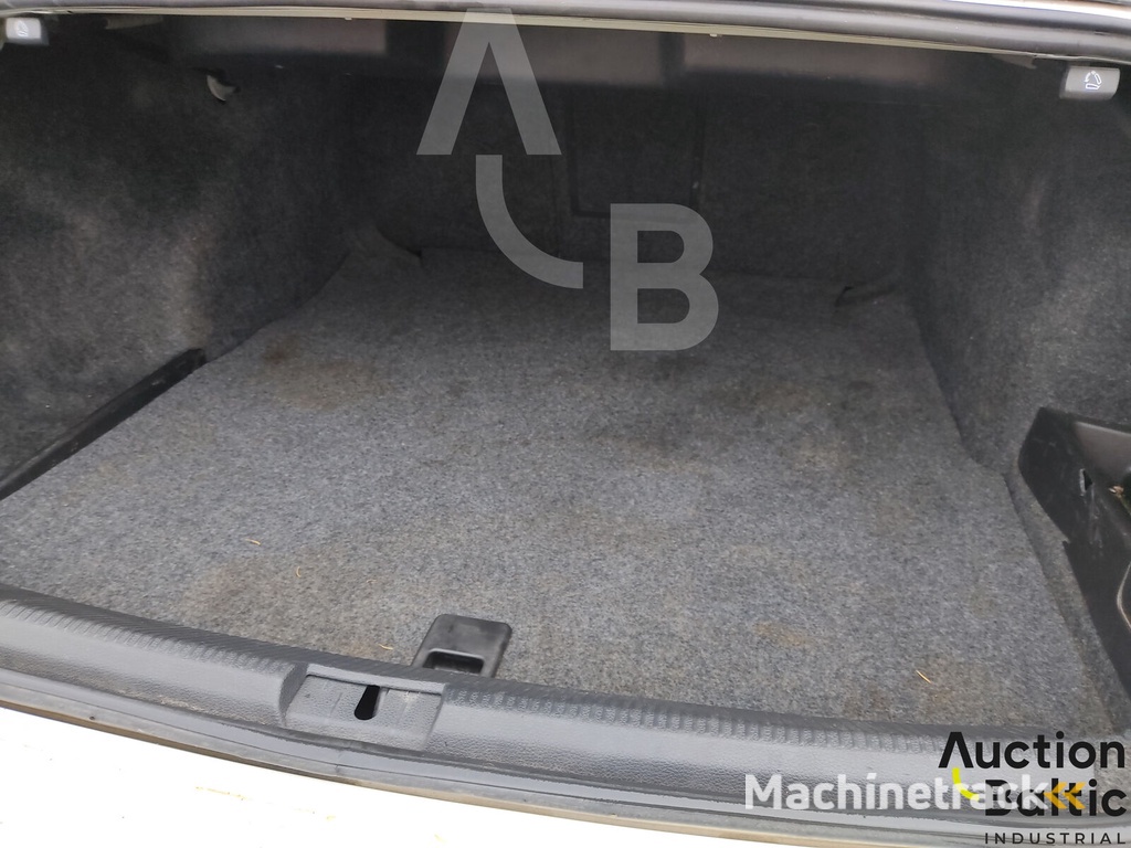 Volkswagen Passat SEL