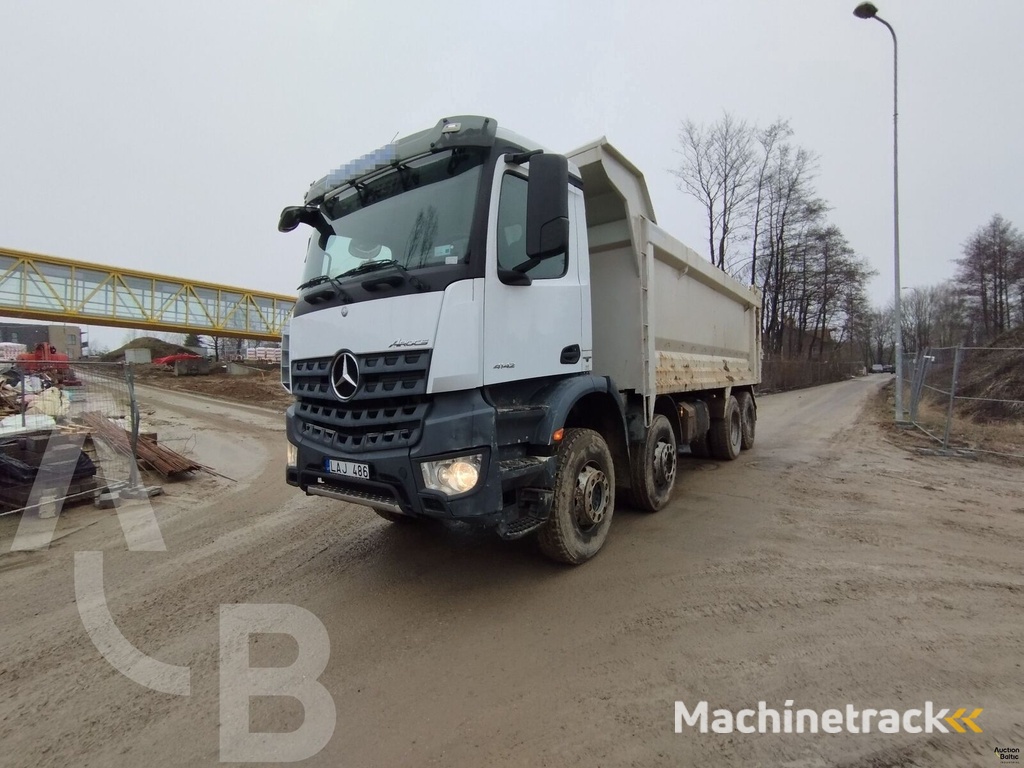 Mercedes-Benz Arocs