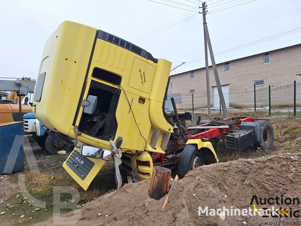 MAN TGA18.410 chassis truck