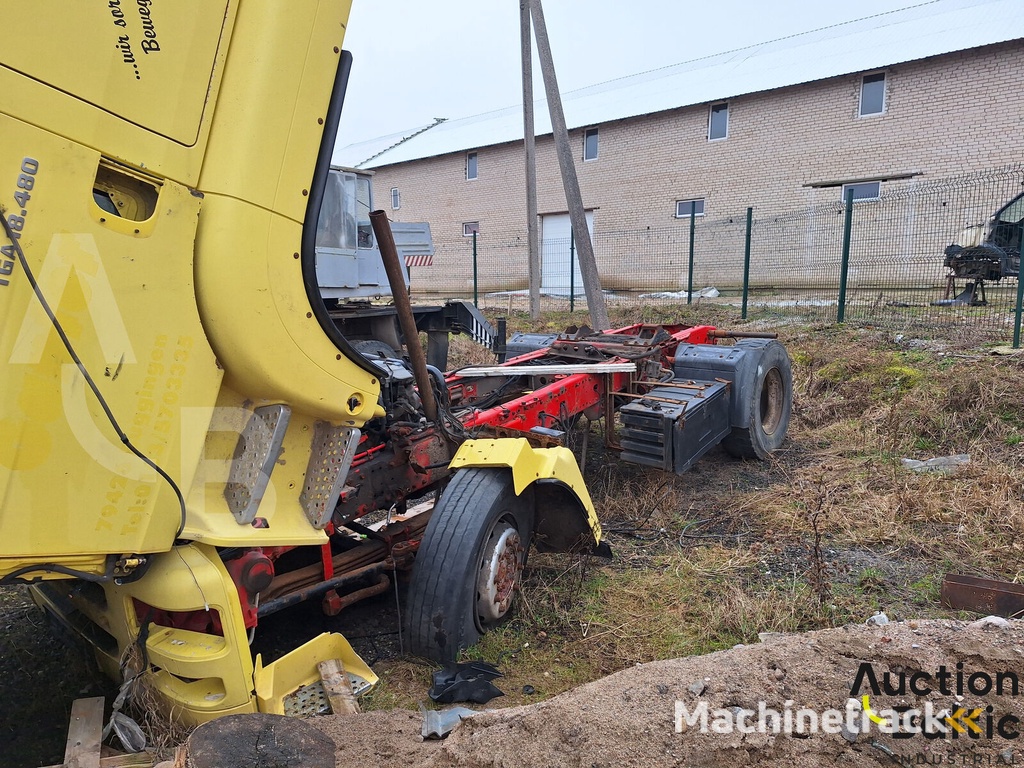 MAN TGA18.410 chassis truck