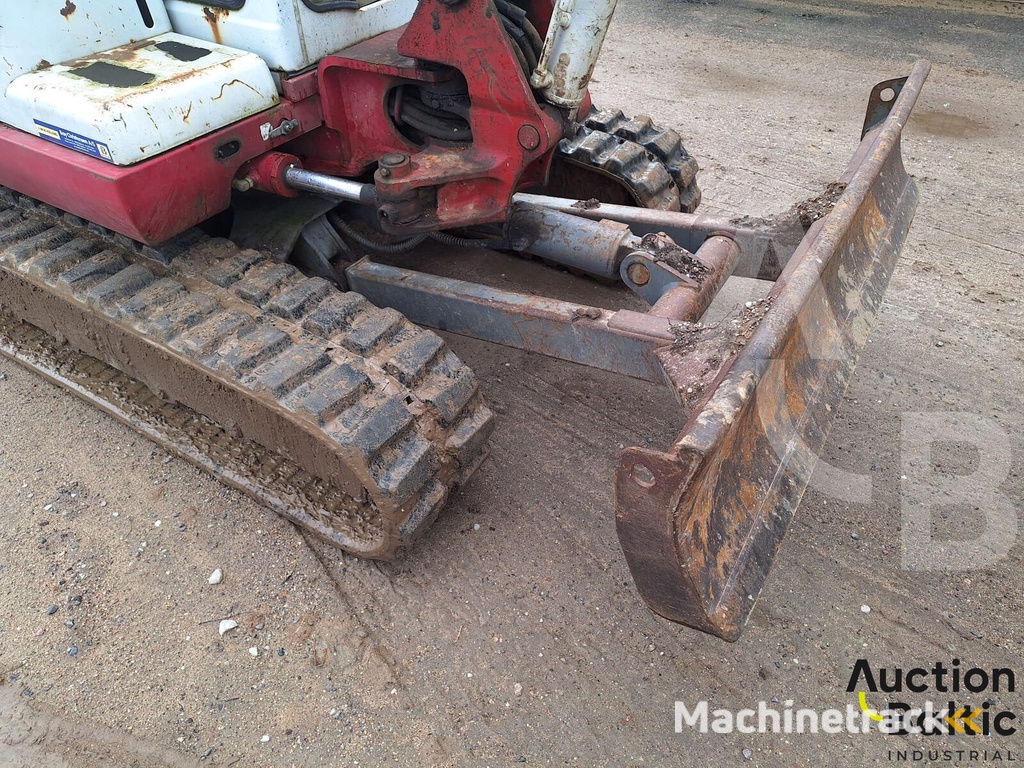 Takeuchi TB135