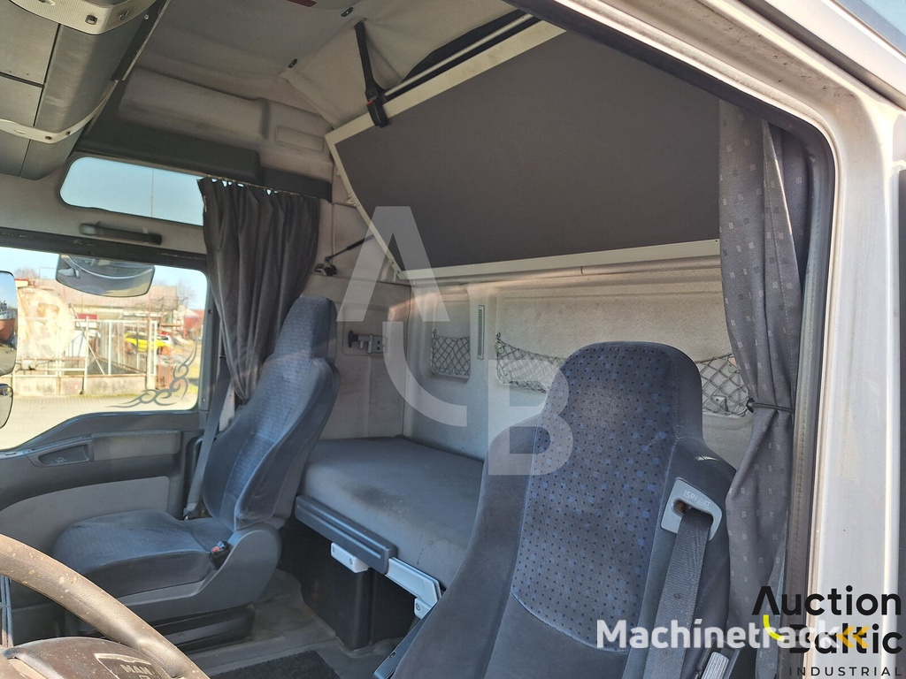 MAN 18.430 truck tractor