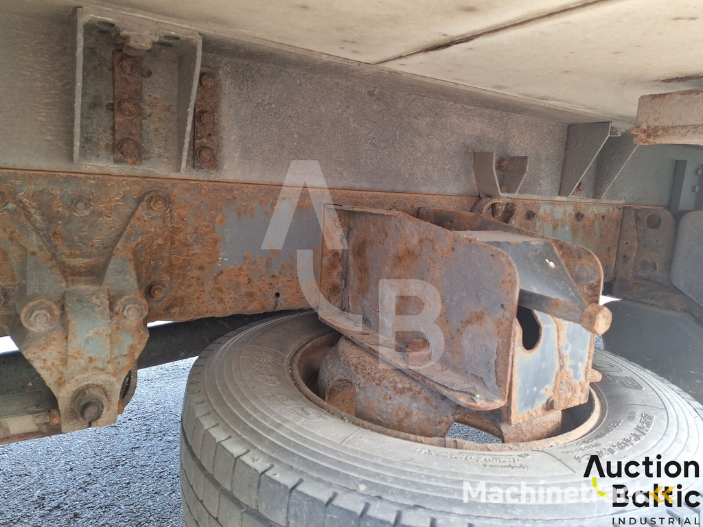 Renault Midlum 180.10 refrigerated truck