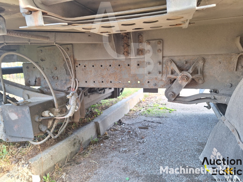 Renault Midlum 180.10 refrigerated truck