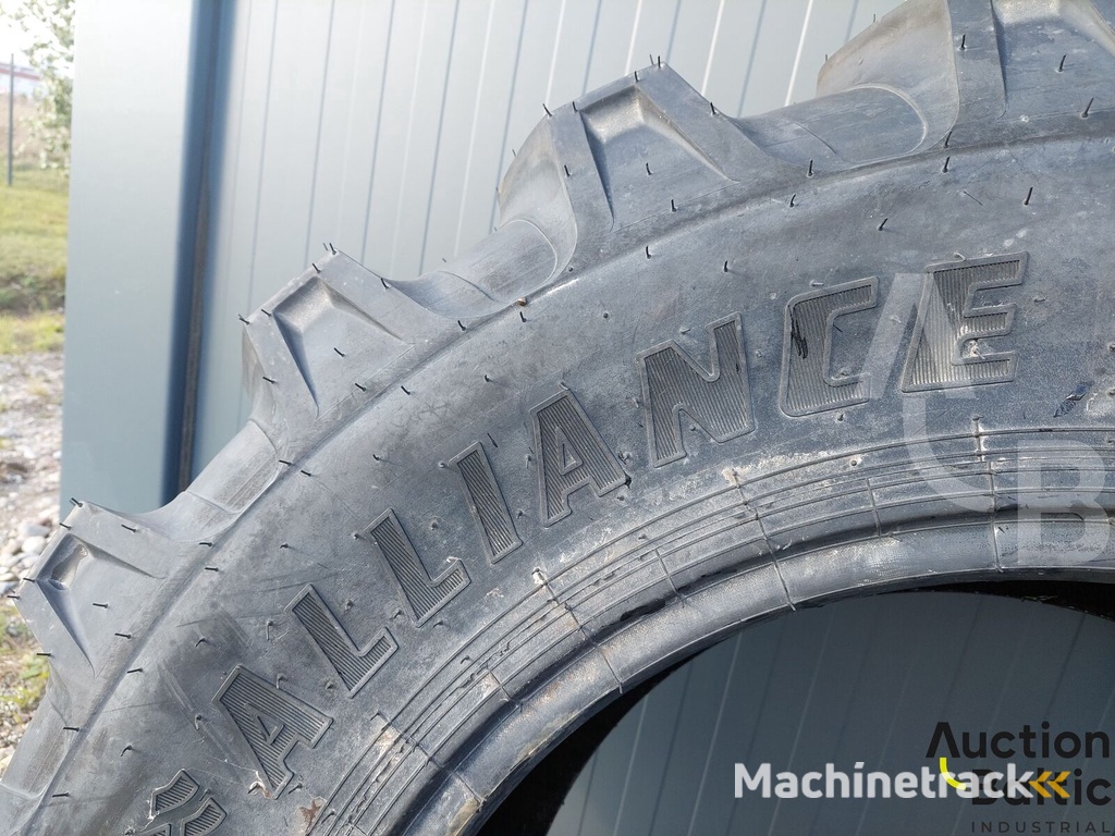 Alliance tire (Alliance padanga)