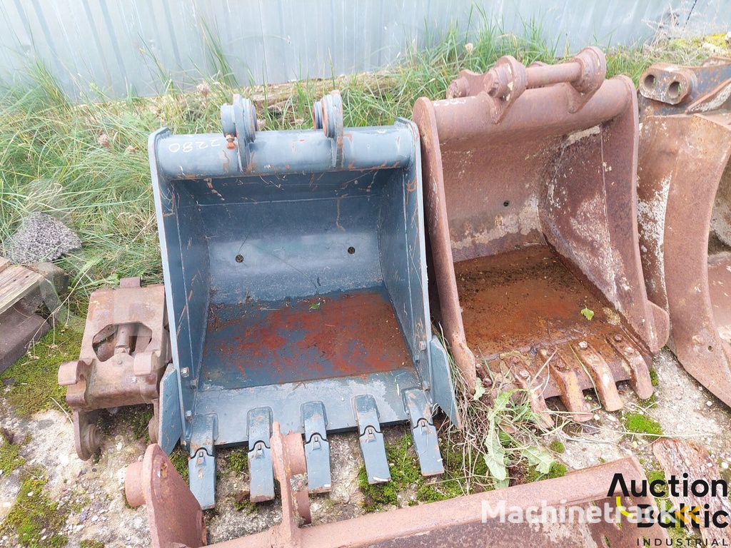 Buckets 72 units (Kaušai 72 vnt.)