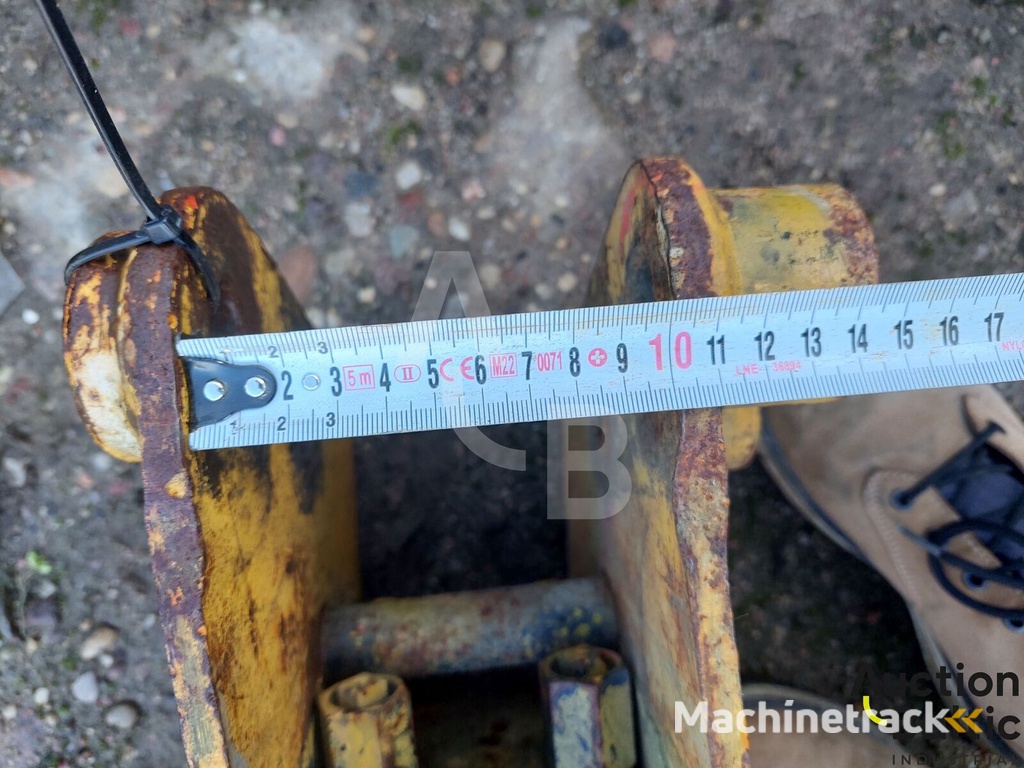 Hydraulic hammer (Hidraulinis plaktukas)