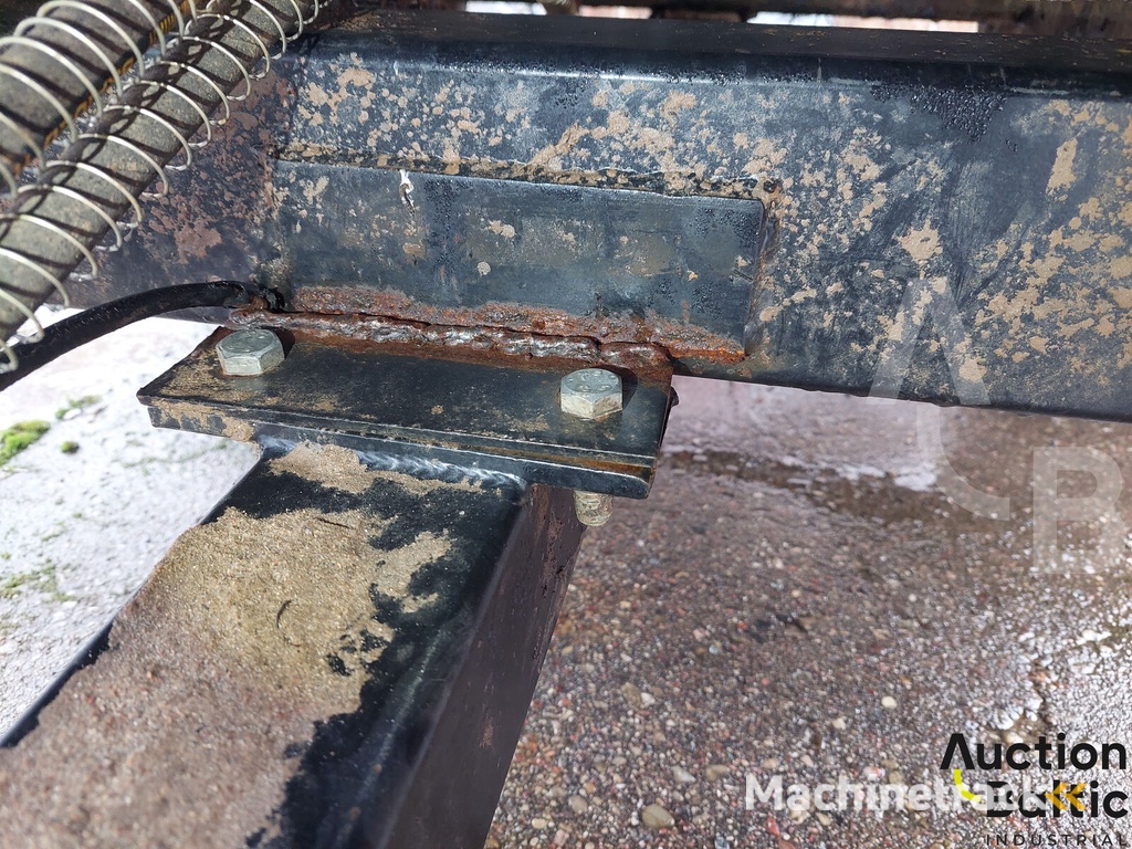 Tipper trailer (Savivartė priekaba)